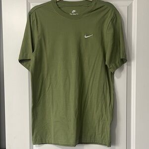 Nike Men's Olive Short Sleeve Tee